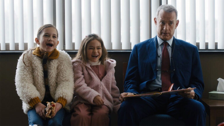 “Non così vicino”, un film sorprendente che emoziona e commuove – Recensione