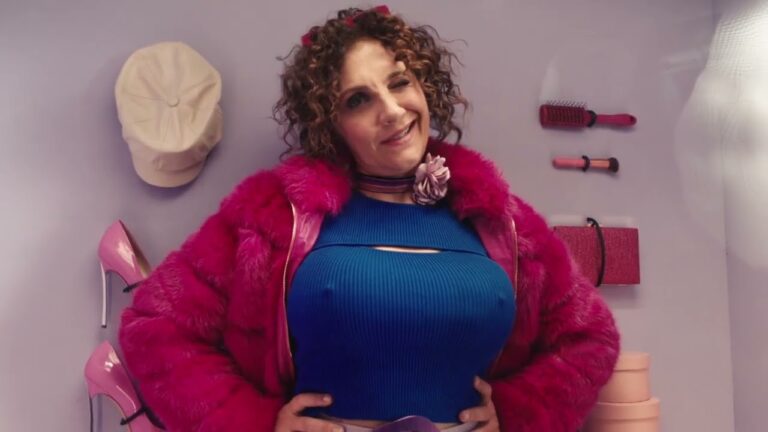 “LOL: Chi ride è fuori” – Il cast in versione comics nella sigla della quarta stagione, dal 1 aprile su Prime Video