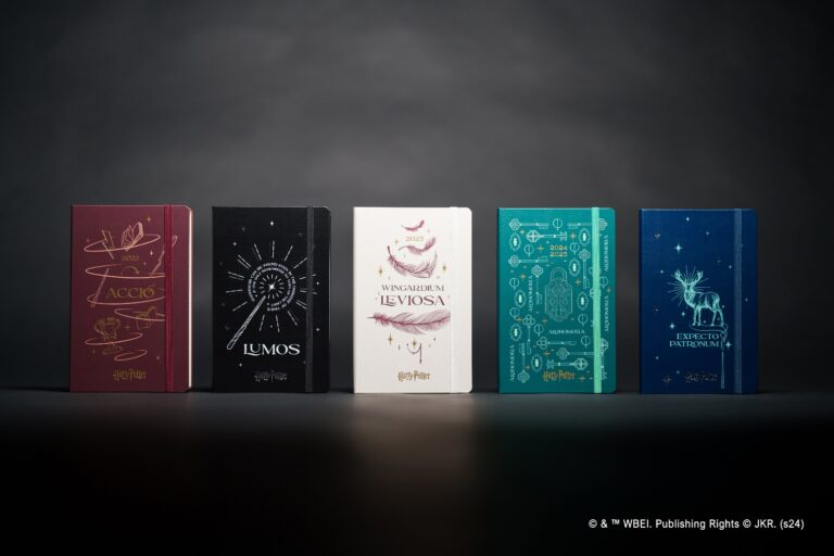 The Harry Potter Spells Collection – Warner Bros. Discovery Global Consumer Products e Moleskine lanciano la nuova collezione dedicata agli incantesimi di Harry Potter